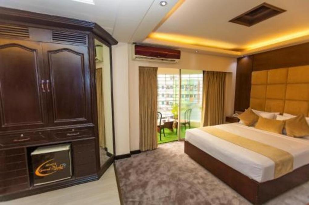 Grand Dhaka Hotel Esterno foto
