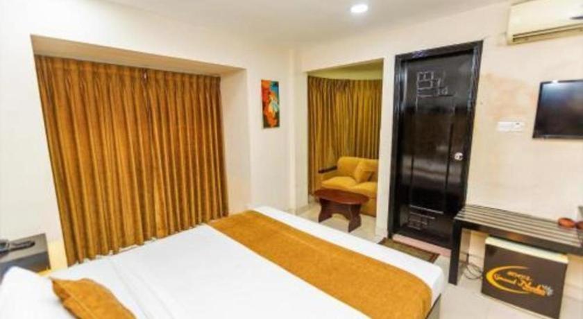 Grand Dhaka Hotel Esterno foto