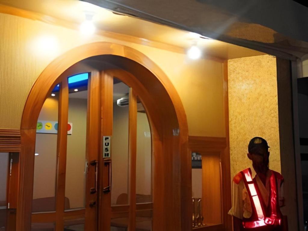 Grand Dhaka Hotel Esterno foto